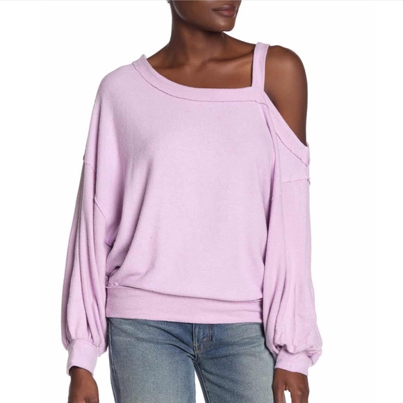 Free People Tops - FREE PEOPLE FLAUNT IT TOP. NWT